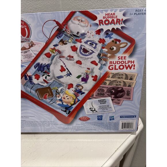 Operation: Rudolph The Red Nosed Reindeer 60th Anniversary Board Game Sealed NEW - Picture 3 of 4